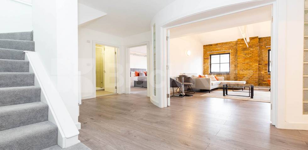 			3 Bedroom, 2 bath, 1 reception Apartment			 SPRINGFIELD HOUSE LOFTS-TYSSEN STREET, DALSTON/HAGGERSTON